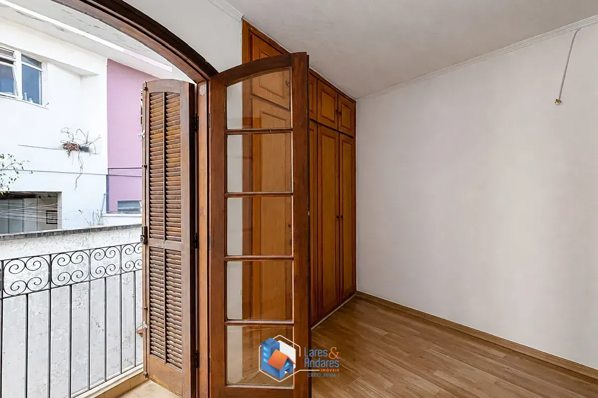 Imagem Casa para venda em Vila Madalena com 3 quartos, sendo 1 suíte, 137m²