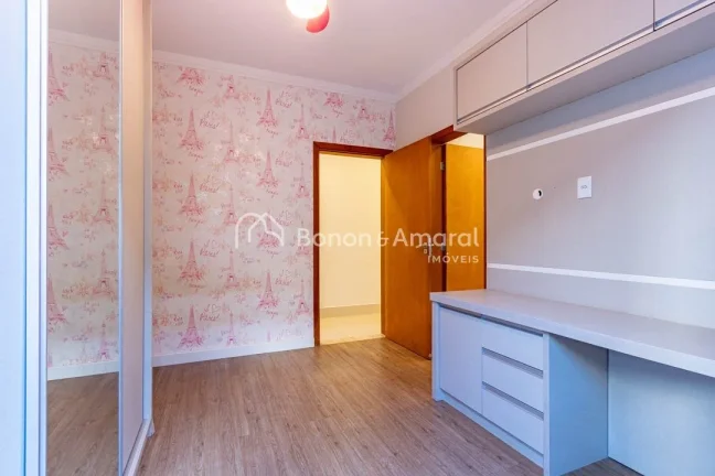 Imagem Casa à venda em um terreno de 360 m² com 250 m² de área construída, projetada para oferecer con...