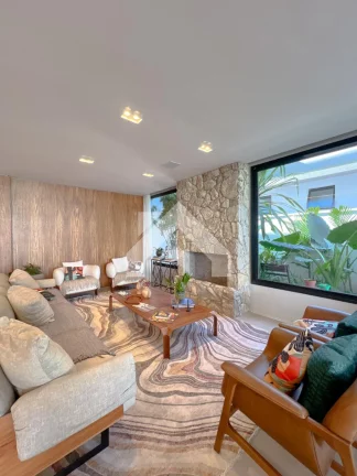 Imagem Casa de Condomínio em Alphaville - Santana de Parnaíba