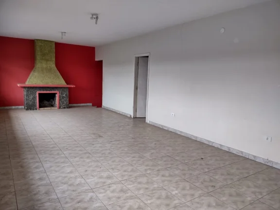 Imagem Imóvel à venda em Atibaia  Ideal para comércio ou moradia