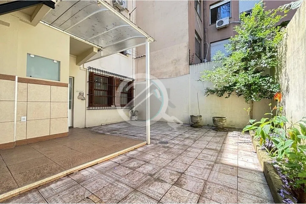 Imagem Se você busca um imóvel aconchegante e bem localizado, esta é a sua chance! Este apartamento de 1...