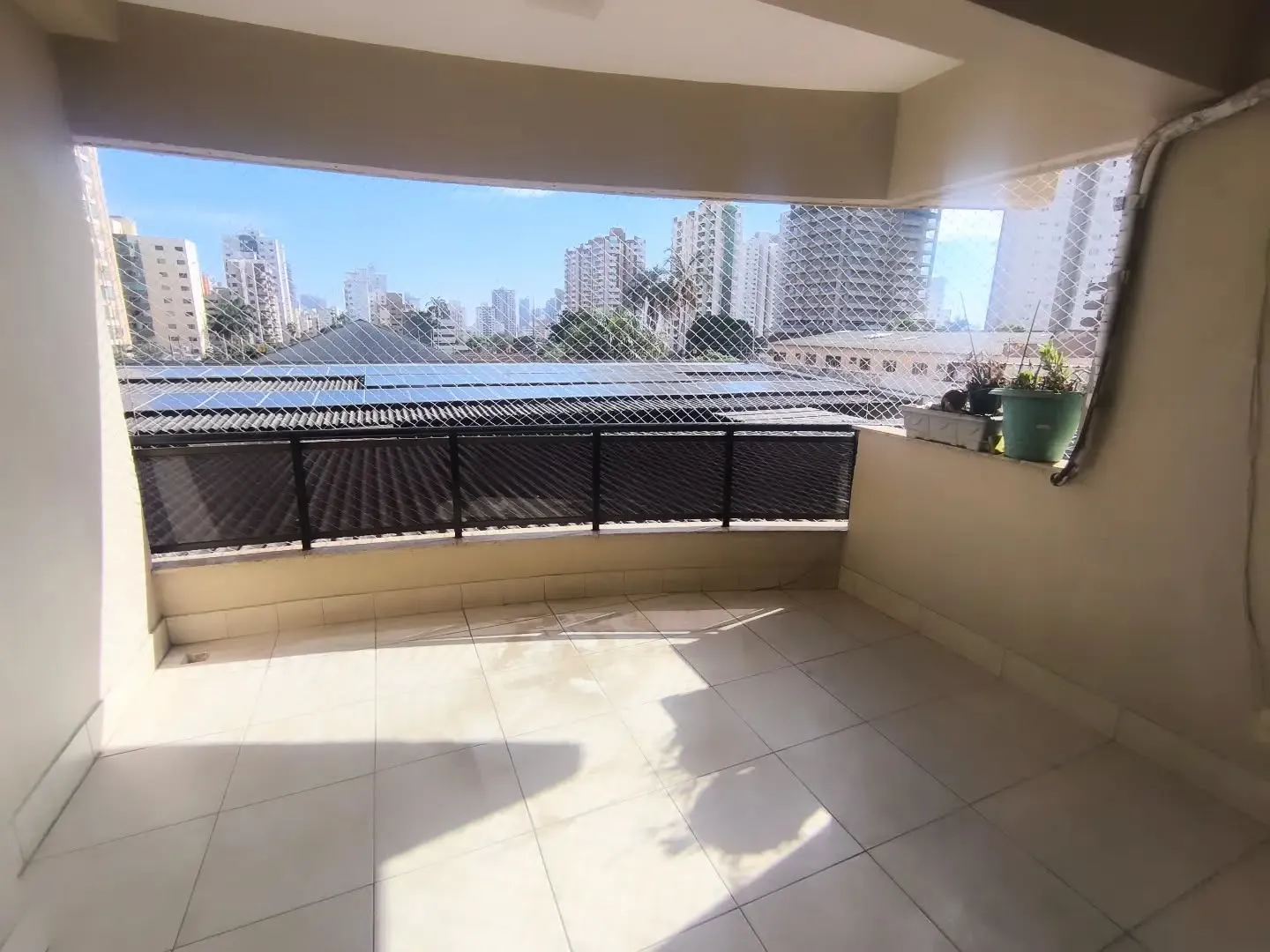 Imagem Apartamento 3/4 Sendo 2 Suites No Residencial Alexandrino