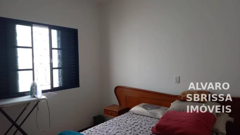 Imagem Casa Espaçosa com 3 Quartos, Suíte, Churrasqueira e Garagem para 4 Carros – Conforto e Praticidade para Sua Família!