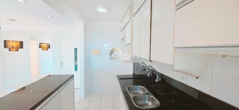 Imagem Vendo apartamento andar alto, 70m², 2 quartos com 1 suíte, varanda com fechamento Reiki e vista mar