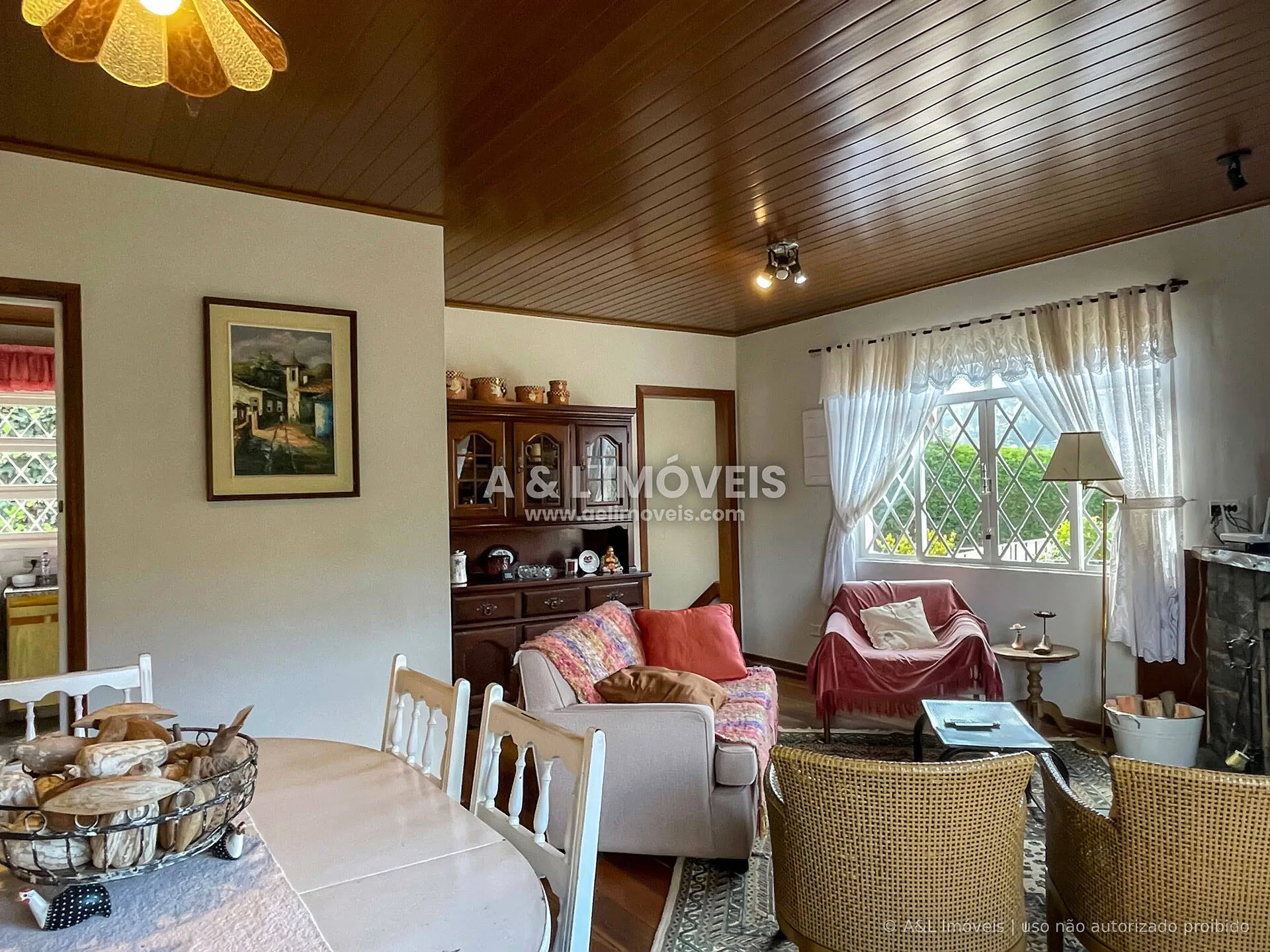 Imagem SAIU DE VENDA | Casa em Condomínio Vale Encantado | Campos do Jordão