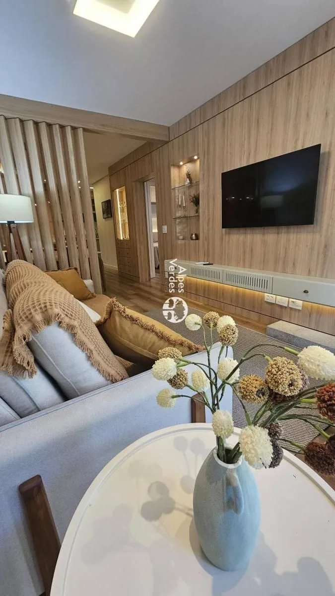 Imagem Vende-se apto próx ao Centro de Gramado-2 Quartos- R$ 1.700.000,00