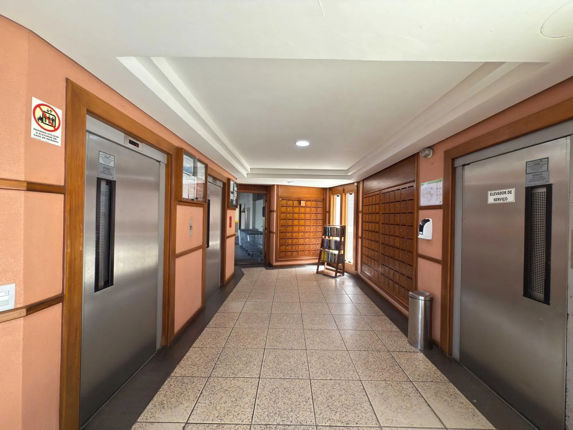 Imagem Apartamento de 2 dormitórios e 1 vaga de garagem no Centro Histórico.