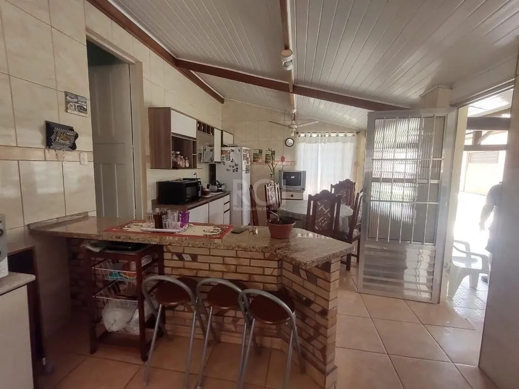 Imagem Casa para Venda - 265.1m², 3 dormitórios, 4 vagas - Guarujá
