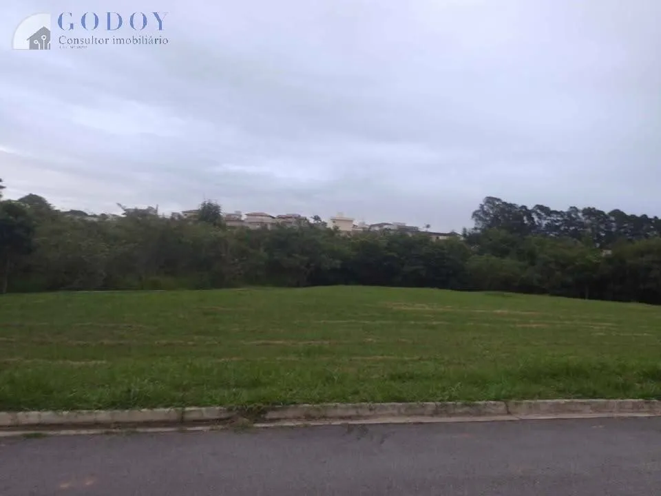 Imagem Oportunidade Única! Terreno Amplo no Condomínio Bosque do Imperador