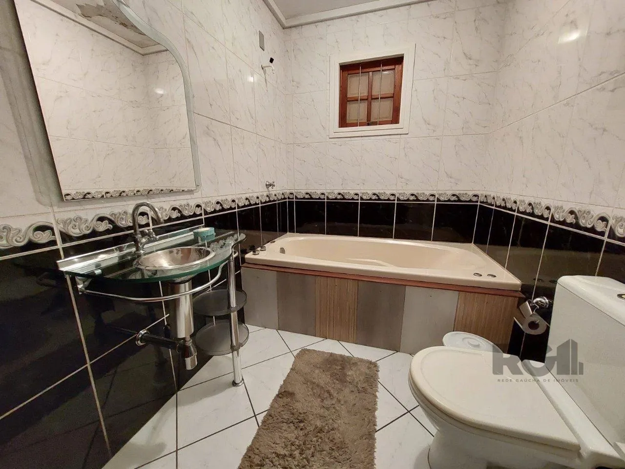 Imagem Casa sobrado, 2 dormitórios, 1 suíte, vaga de garagem, Bairro Pq da Matriz