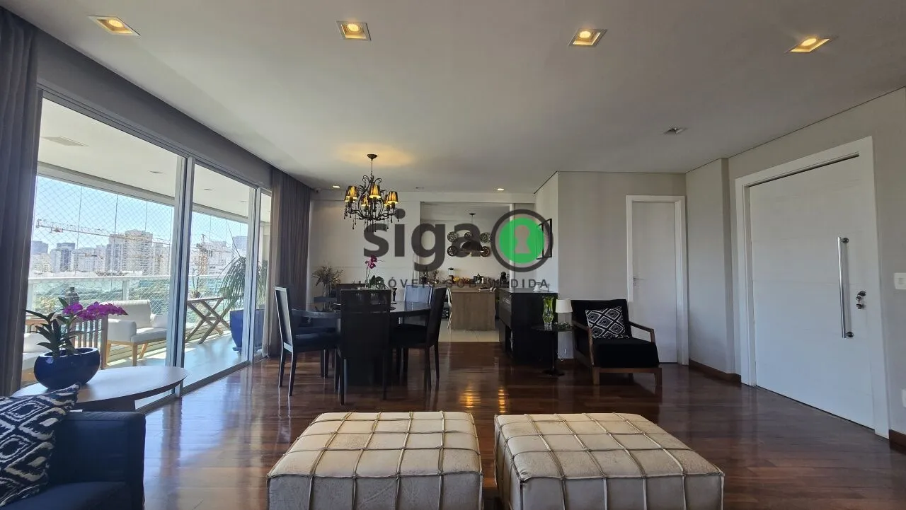 Imagem Alto Padrão em Andar Alto - 198m² com 3 Suítes - Hall social Privativo - Quadra de Tênis