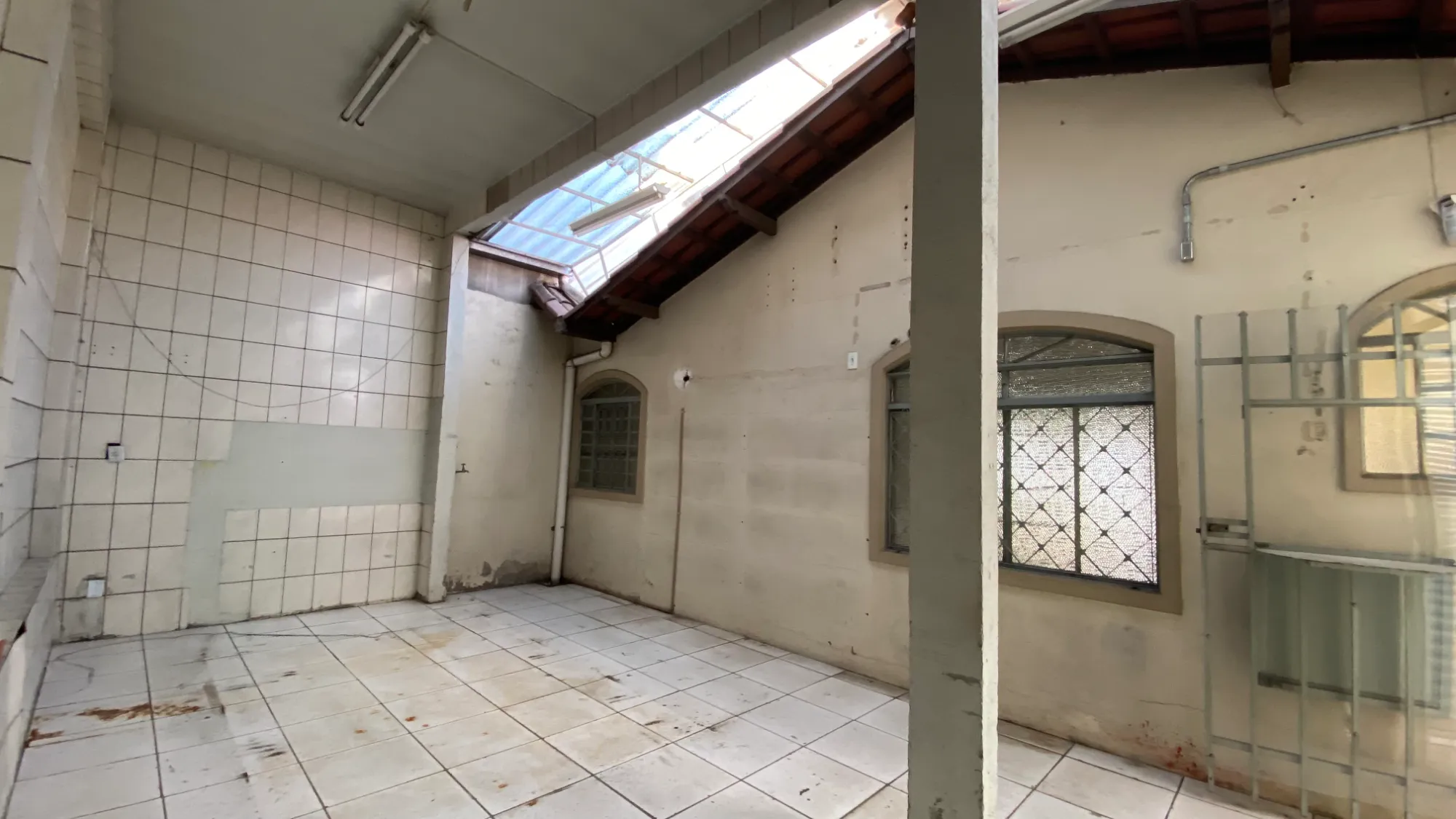 Imagem Casa com 3 Quartos à Venda ou Locação, 187 m² em Betânia - Belo Horizonte