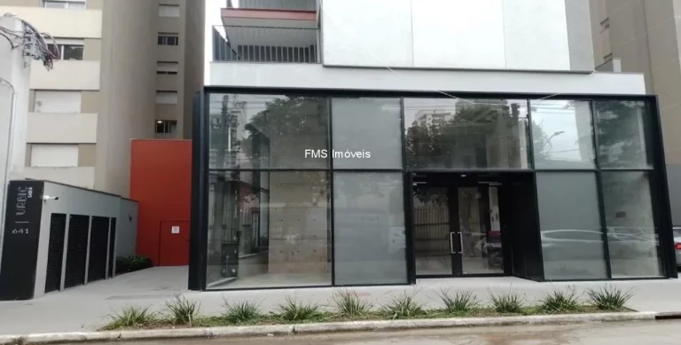 Foto do imóvel Loja comercial para locação em São Paulo-SP, Moema: com 1 banheiro e 240m² de área.