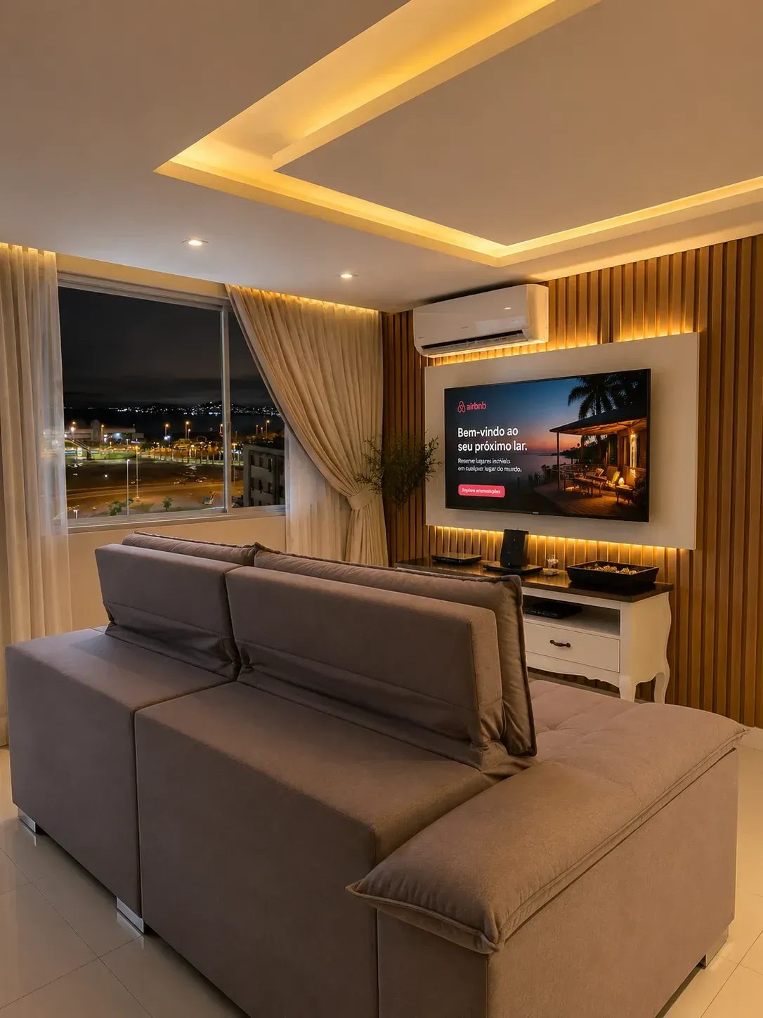 Foto do imóvel Apartamento com 2 Quartos à Venda, Locação ou Temporada, 72 metros em Centro - Florianópolis