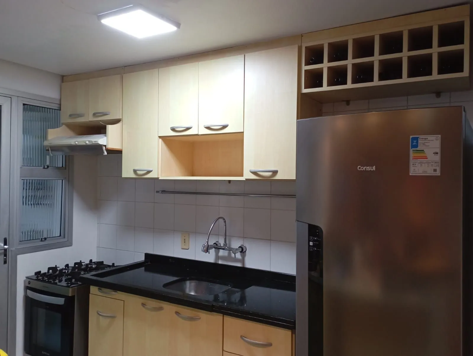 Imagem Apartamento com 02 quartos e 01 vaga coberta no Bairro Menino Deus, Porto Alegre
