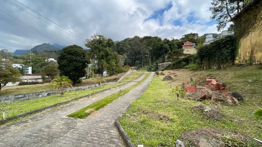 Imagem Terreno para Venda em Teresópolis / RJ no bairro Alto