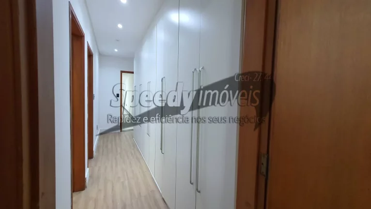 Imagem Casa em Santos á venda com 3 dormitórios.