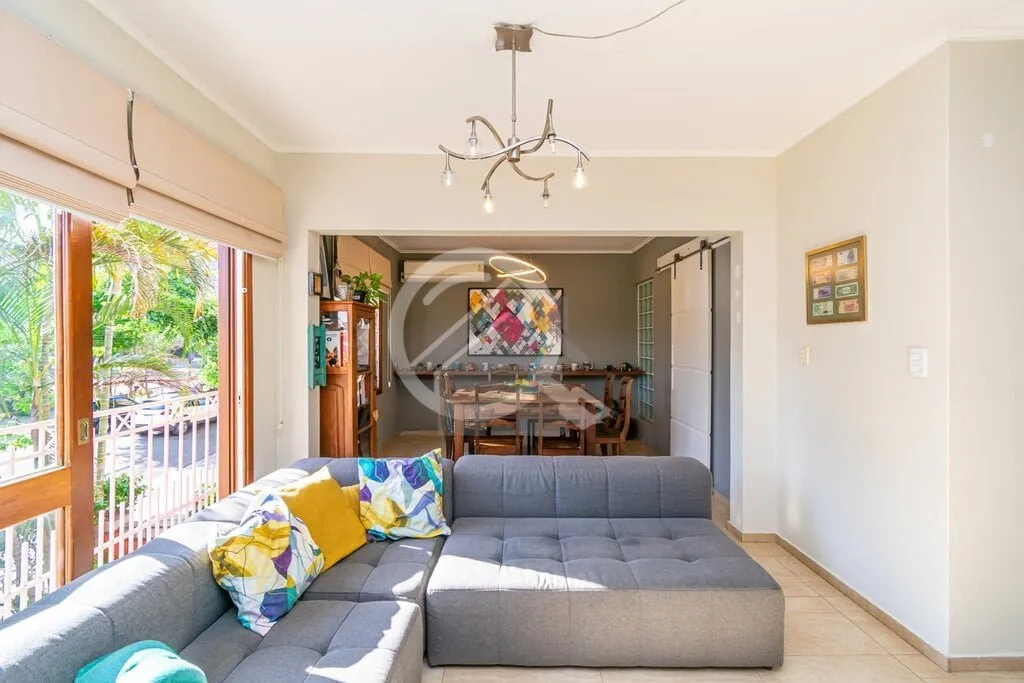 Imagem Cobertura Duplex localizada a 350m da Praça da Encol, no primeiro pavimento possui sala de estar co...