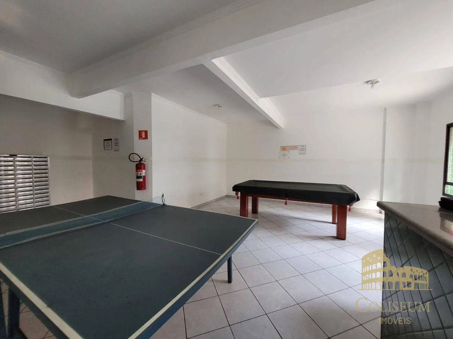 Imagem Apartamento com 1 dormitório para alugar, 54 m² por R$ 2.300,00/mês - Tupi - Praia Grande/SP