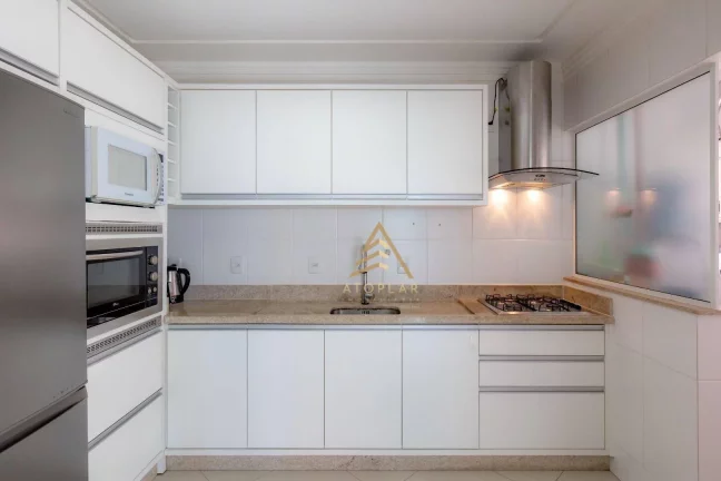 Imagem Apartamento com 3 dormitórios à venda, 131 m² por R$ 3.746.277,93 - Centro - Balneário Camboriú/SC