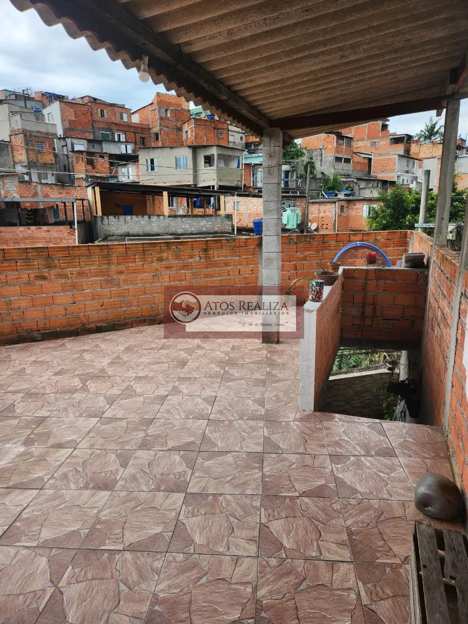 Imagem Assobradado de 2 dormitórios em Jardim Azano I - São Paulo por R$ 200.000 para venda e locação