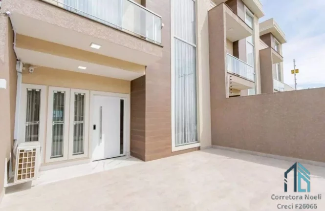 Foto do imóvel Sobrado Mobiliado com terraço , 03 quartos c/suíte, 04 vagas, no Pinheirinho em Curitiba PR