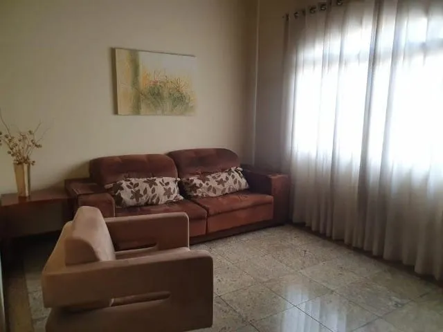 Imagem Casa à venda 3 Quartos, 1 Suite, 2 Vagas, 236M², Loteamento Residencial Andrade, Pindamonhangaba - SP