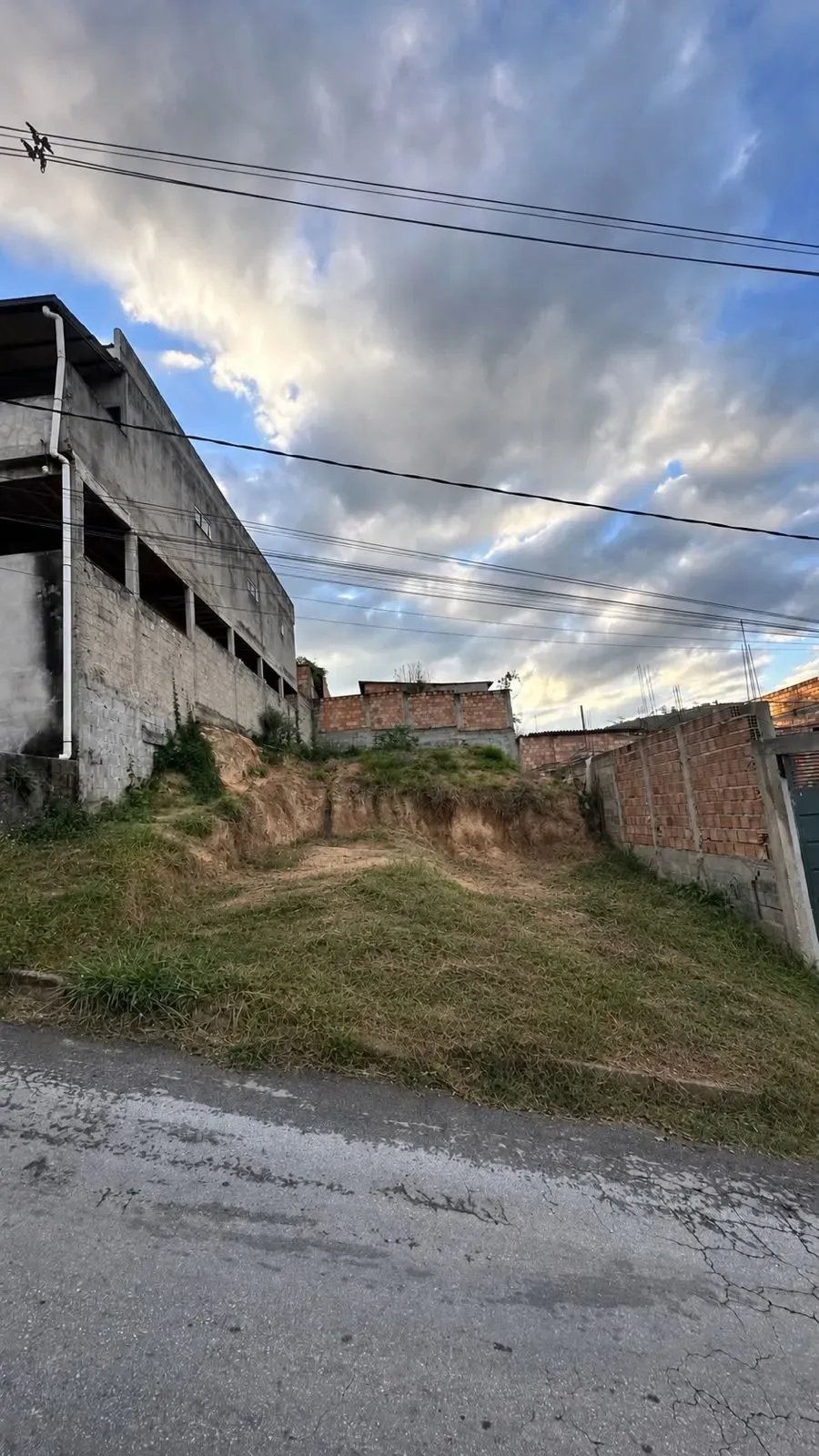 Imagem Terreno à Venda, 200 m² em  - 