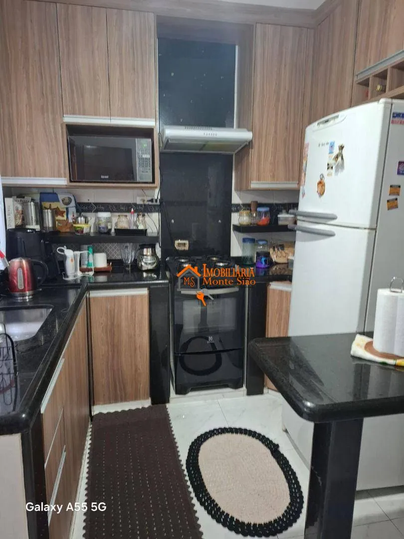 Imagem Sobrado com 2 dormitórios à venda, 60 m² por R$ 315.000,00 - Parque Industrial Cumbica - Guarulhos/SP