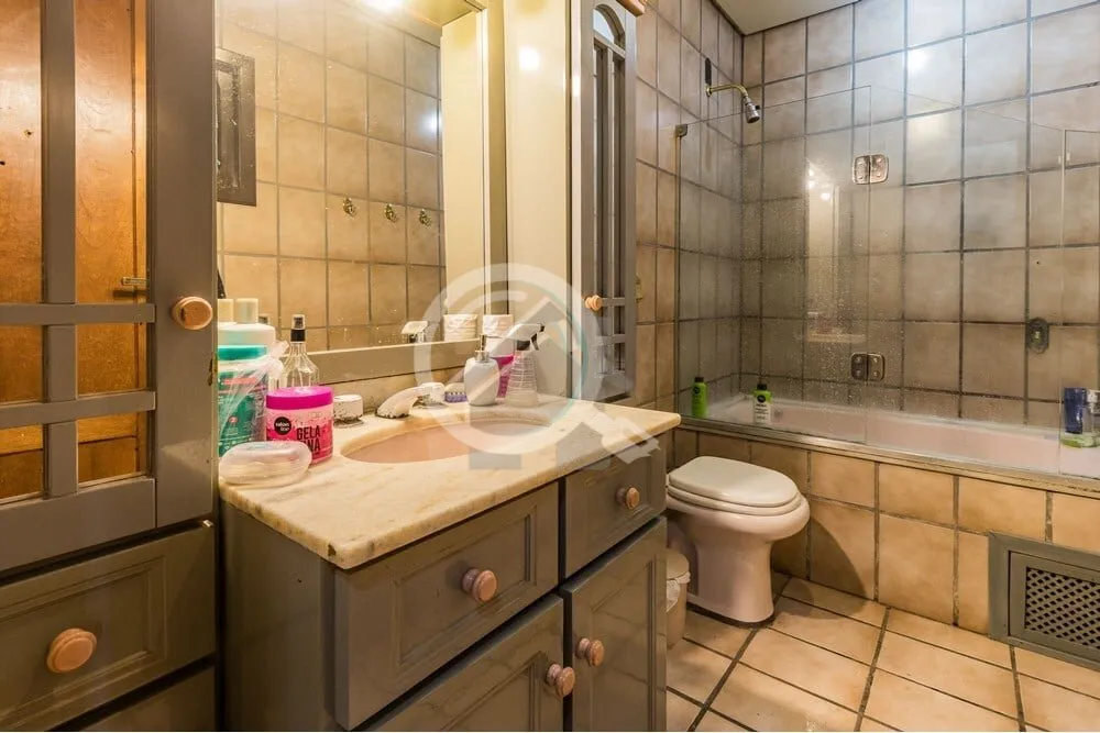 Imagem Descubra seu novo lar nesta magnífica casa à venda situada na tranquila Travessa Kuluene, no bairr...