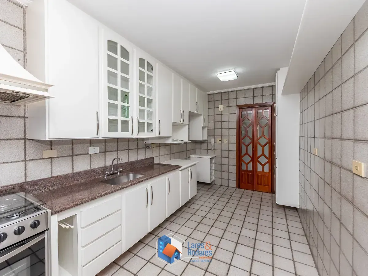 Imagem Apartamento para venda em Água Fria com 4 quartos, sendo 3 suítes, 136m²