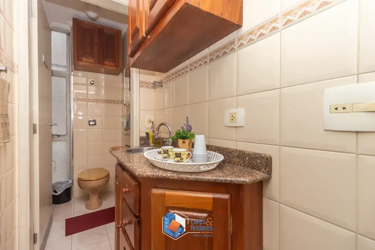 Imagem Conjunto comercial para venda em Cerqueira César, 82m²