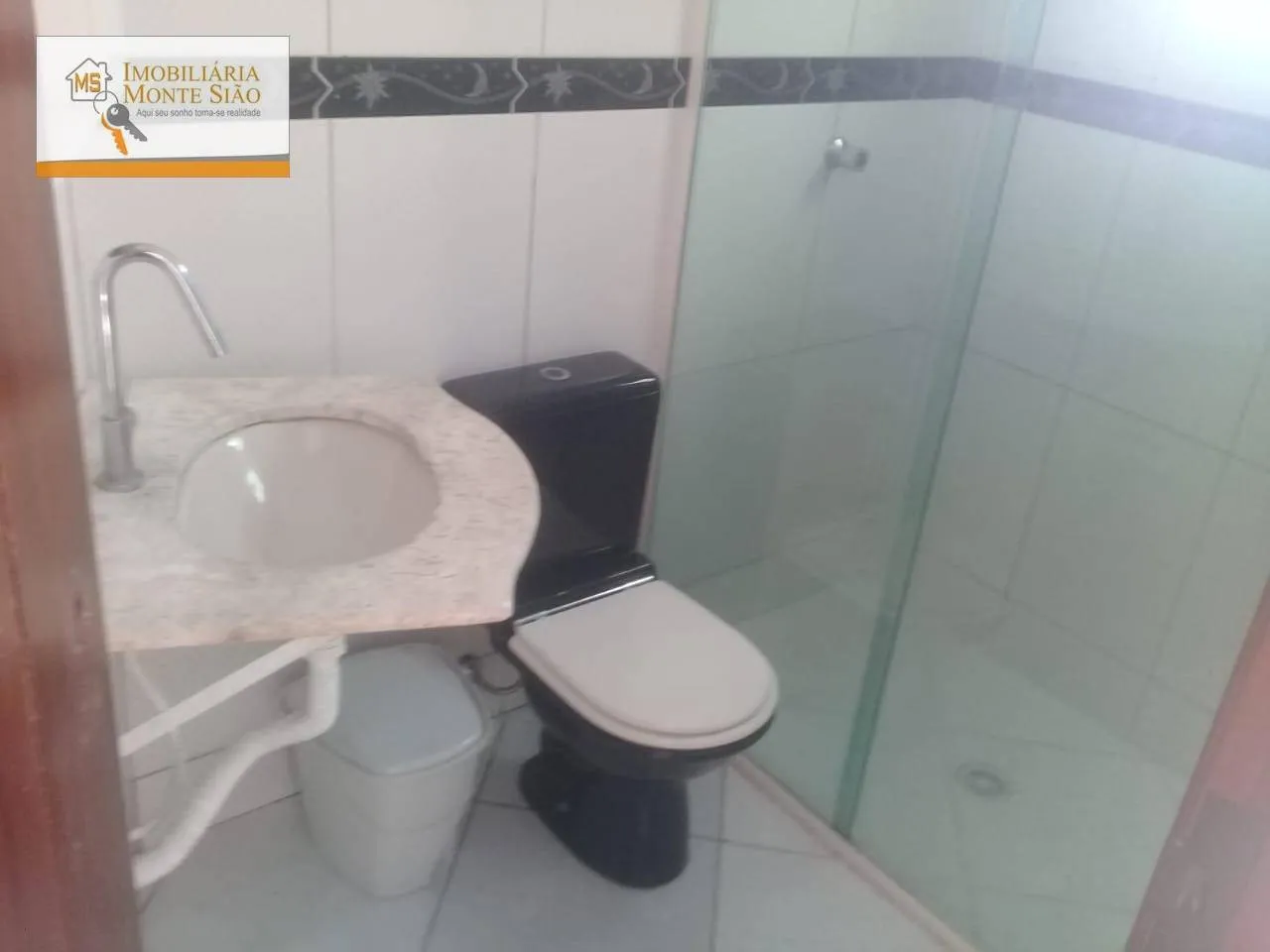 Imagem Sobrado com 4 dormitórios à venda, 126 m² por R$ 740.000,00 - Jardim Cocaia - Guarulhos/SP