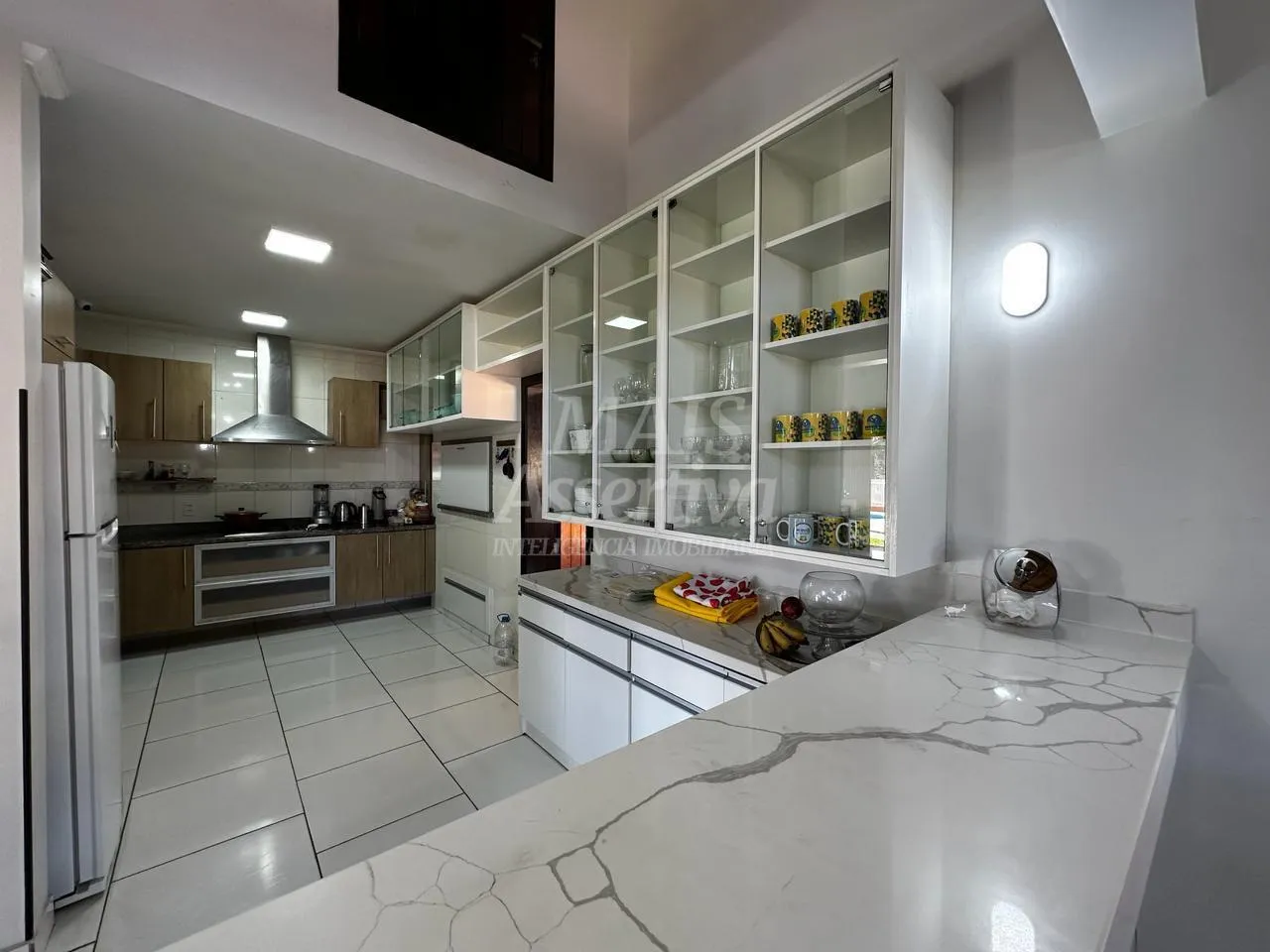 Imagem Casa 05 dormitórios para venda em Xangrilá