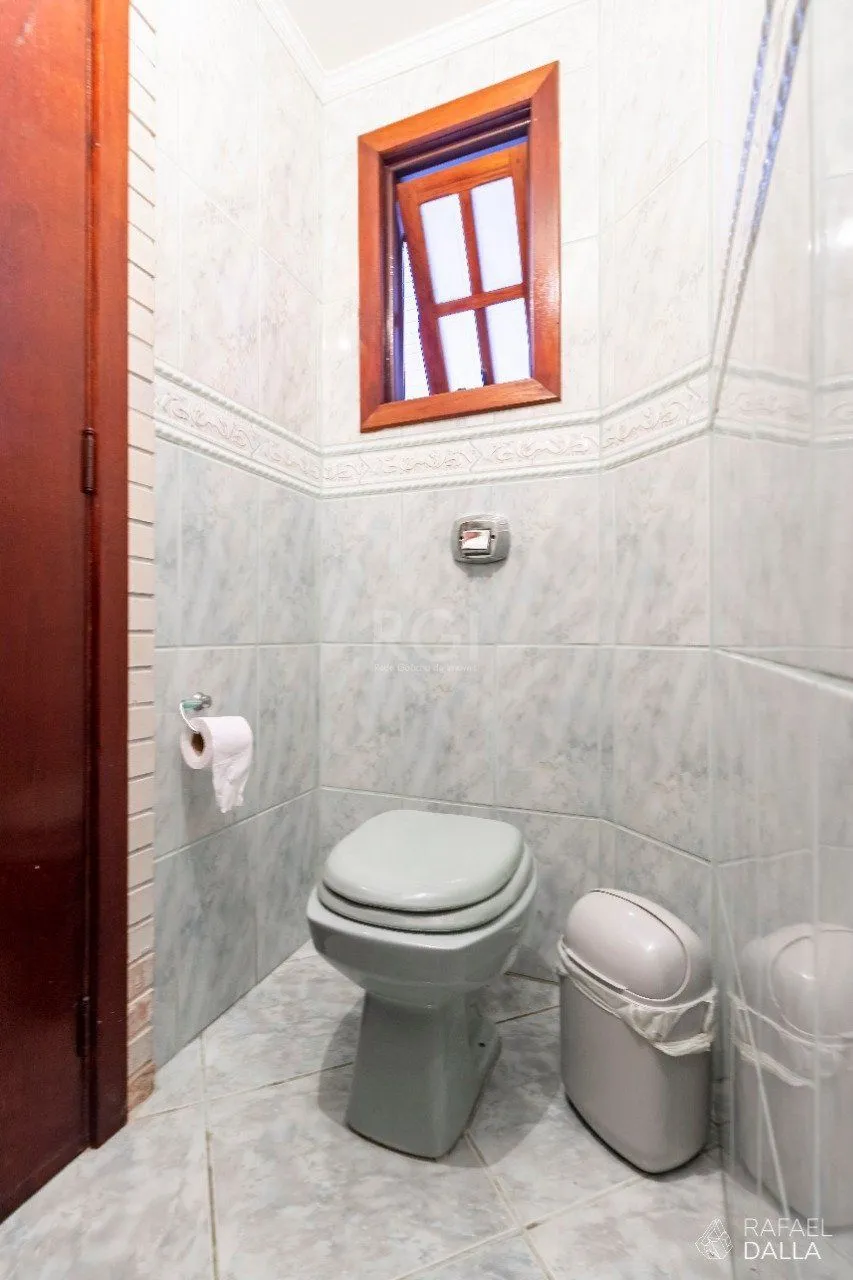 Imagem Casa para Venda - 574m², 3 dormitórios, sendo 2 suites, 8 vagas - Jardim Planalto