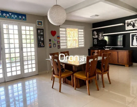 Imagem Casa com 4 dormitórios à venda, 250 m² por R$ 850.000,00 - Parque das Laranjeiras - Goiânia/GO