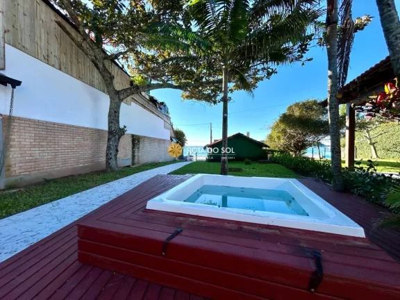Imagem Casa Frente Mar à venda Praia de Bombinhas Centro