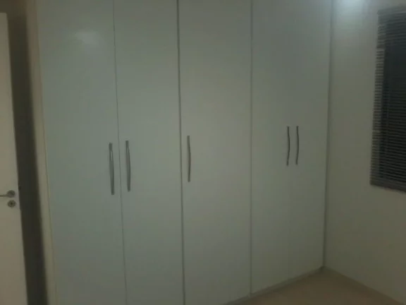 Imagem Ótimo apto, no centro da cidade próximo ao Sesc, com 2 quartos com armários, sala 2 ambientes, co...