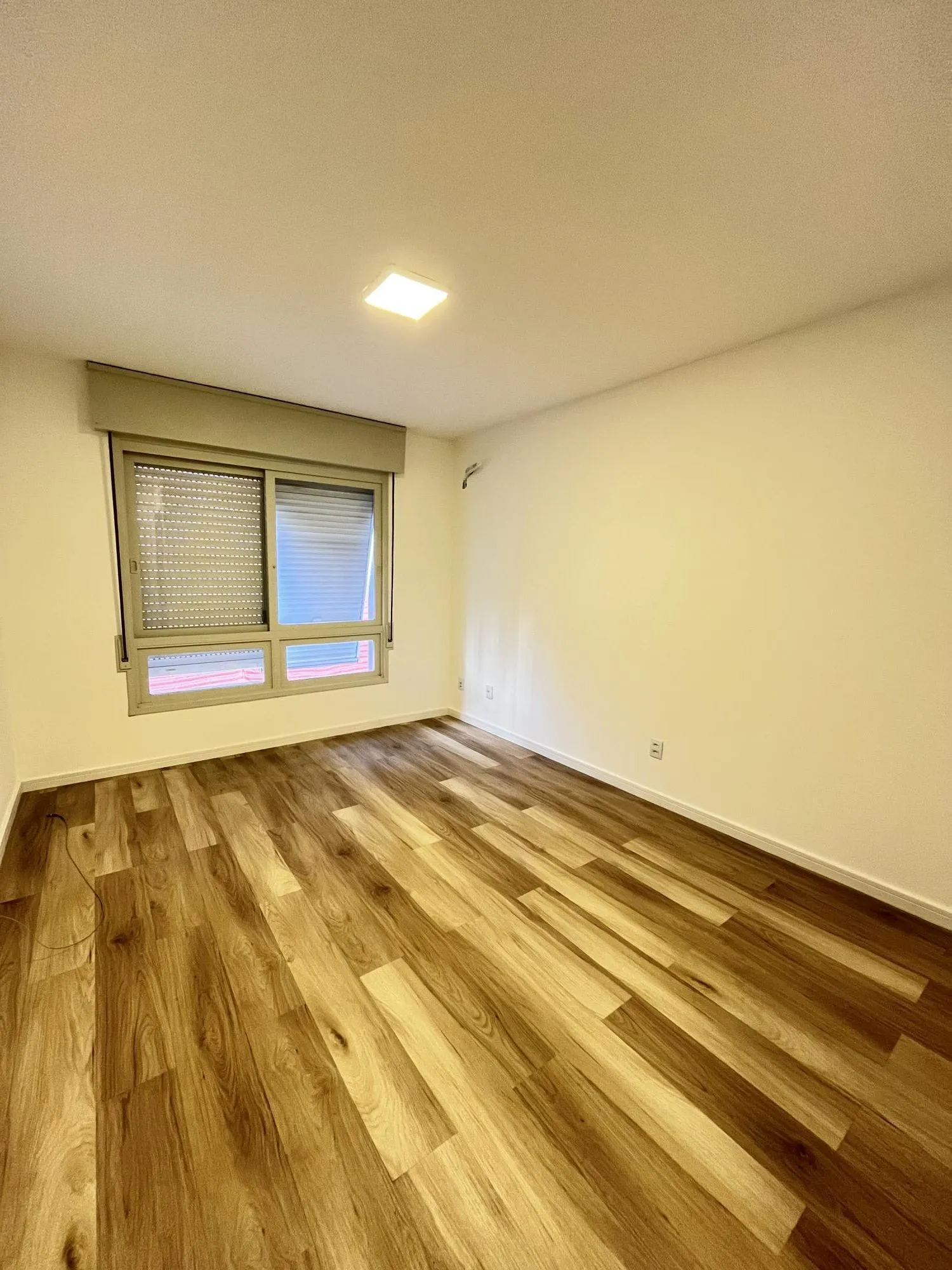 Imagem Apartamento de 2 quartos, suíte e 1 vaga de garagem no bairro Bom Fim em POA