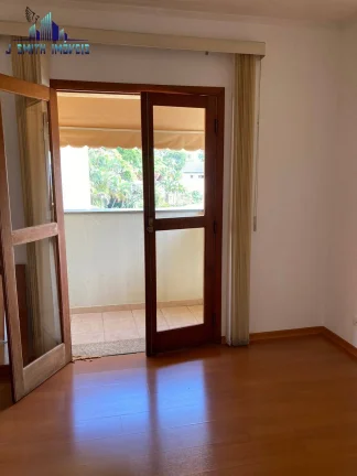 Imagem CASA 460m². ESTILOSA , PISCINA, CONDOMÍNIO FECHADO NA GRANJA GRANJA.