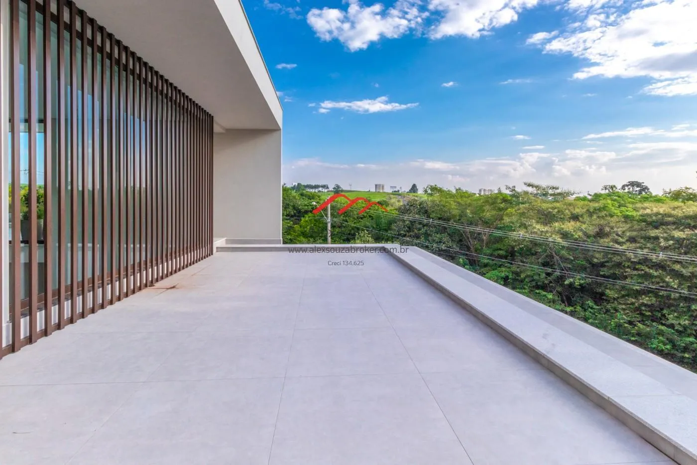 Imagem Sobrado em Condomínio para Venda em Campinas, Residencial Jatibela, 4 dormitórios, 4 suítes, 6 banheiros, 6 vagas