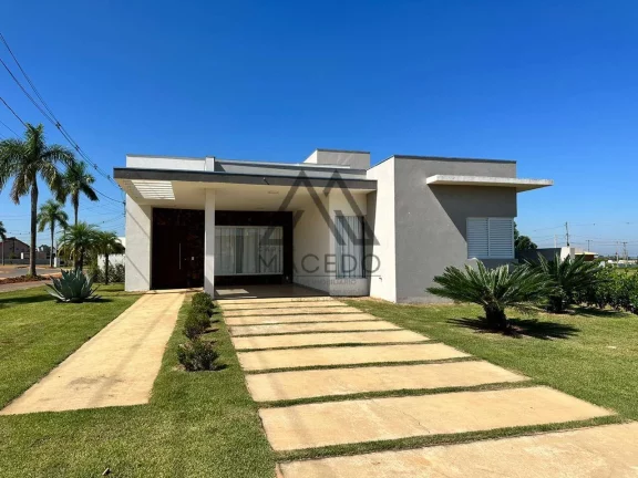 Imagem Encantadora casa térrea no Ninho Verde II - Aceita Financiamento