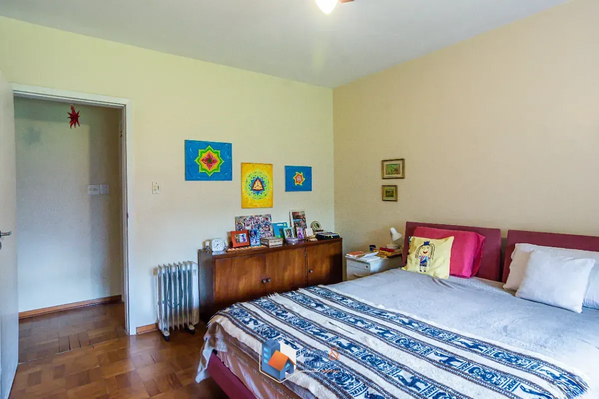 Imagem Casa para venda em Jardim Leonor com 4 quartos, 235m²
