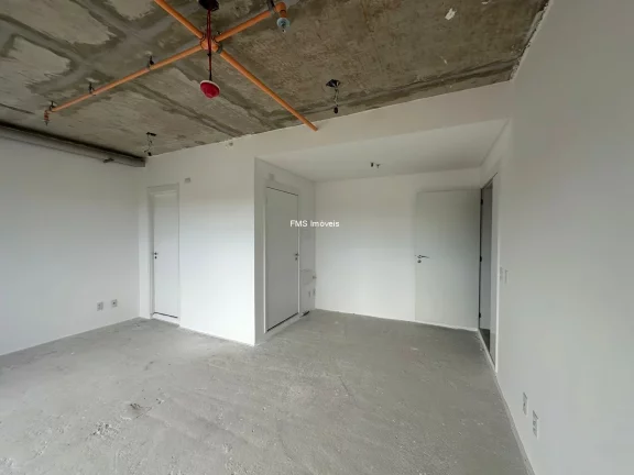 Imagem Conjunto Comercial de Alto Padrão em Moema, São Paulo-SP: 168m², 4 Vagas de Garagem - Venda ou Locação!
