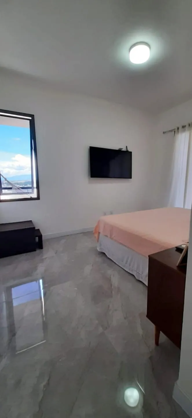 Imagem Casa à venda 3 Quartos, 3 Suites, 4 Vagas, 489M², Village Mantiqueira, Guaratinguetá - SP