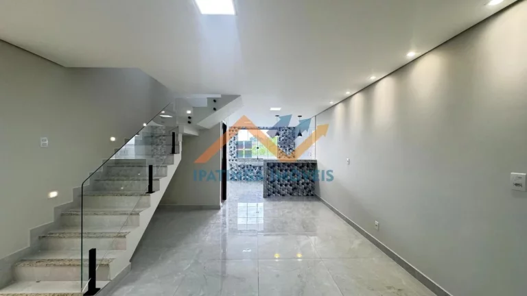 Casa no Jardim Vitória em Rua Camaru