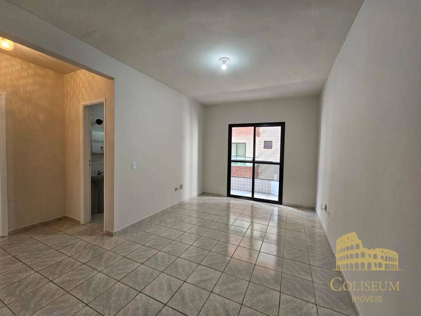 Imagem Apartamento com 1 dormitório à venda, 60 m² por R$ 325.000,00 - Vila Assunção - Praia Grande/SP