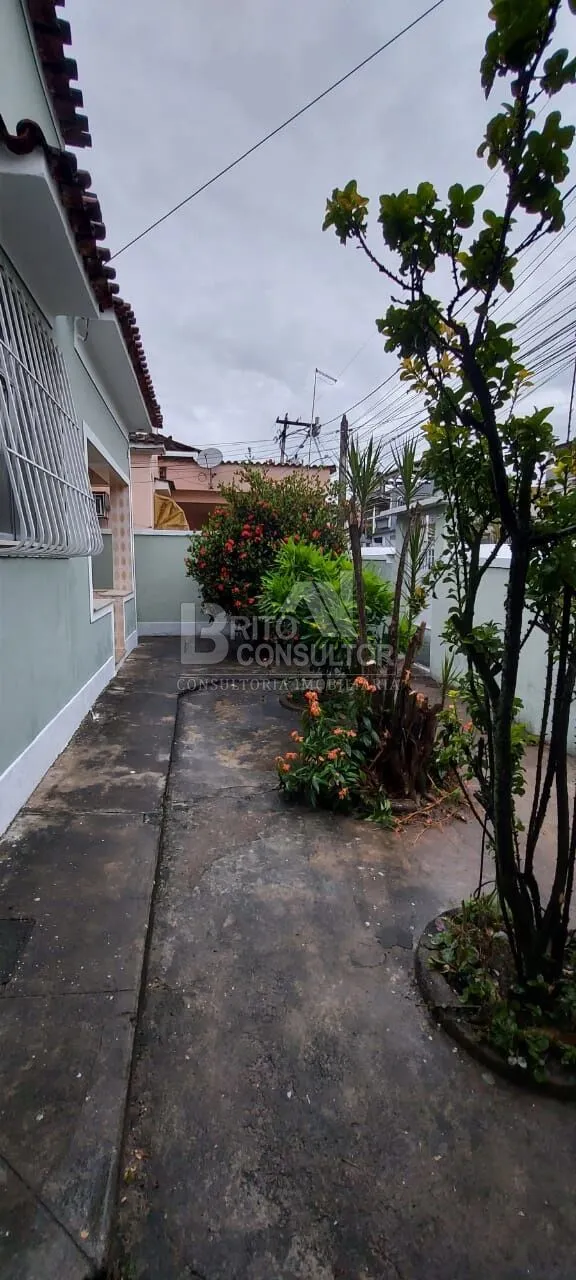 Imagem Casa Linear à Venda com 3 Quartos, Garagem e Quintal, 360m², Nova Cidade - São Gonçalo/RJ