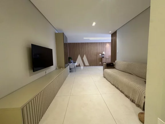 Imagem Apartamento reformado na Ponta da praia com 03 dormitórios!
