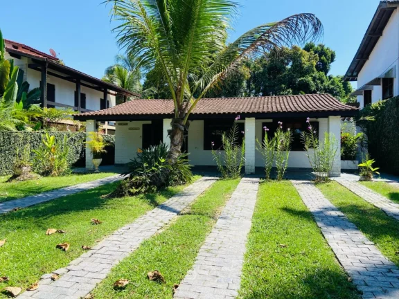 Imagem Imóvel imperdível: Casa à venda na Riviera de São Lourenço Módulo 20 com 3 quartos, 1 suíte, 3 salas, 4 vagas de garagem e mais!